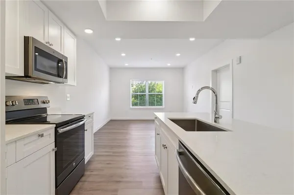 $260,000 | 2100 St Thomas Street, Unit 205, New Orleans, LA 70130