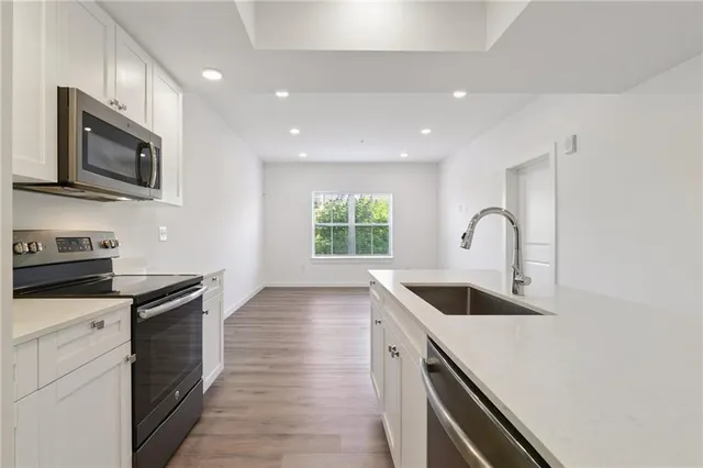 $260,000 | 2100 St Thomas Street, Unit 205, New Orleans, LA 70130