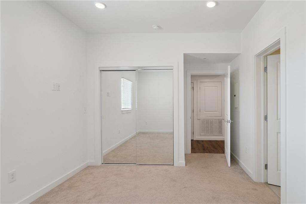 2100 St Thomas Street, Unit 205 New Orleans, LA 70130 - Photo 10 of 18