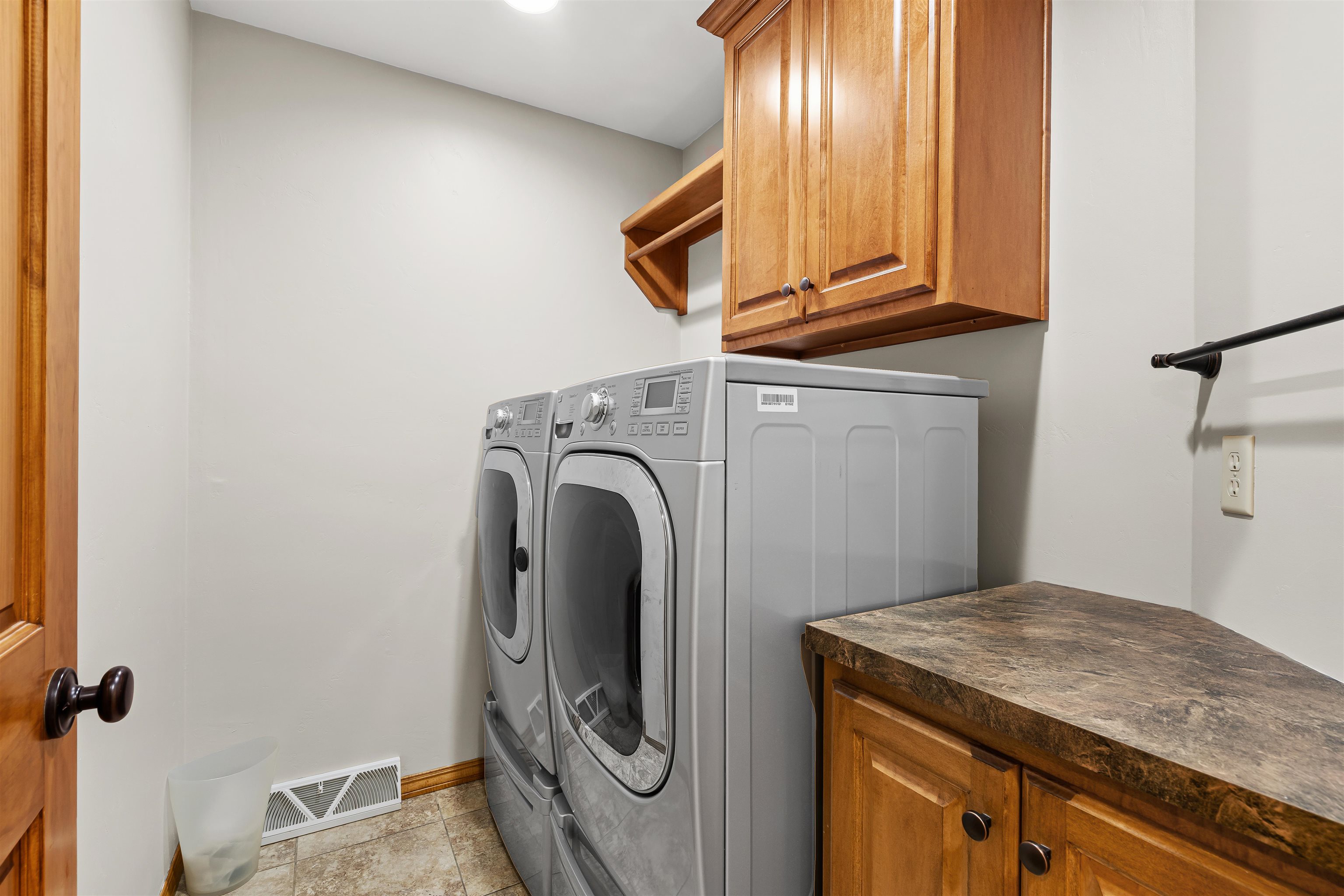 1112 Lake Park Road Menasha, WI 54952 - Photo 30 of 54
