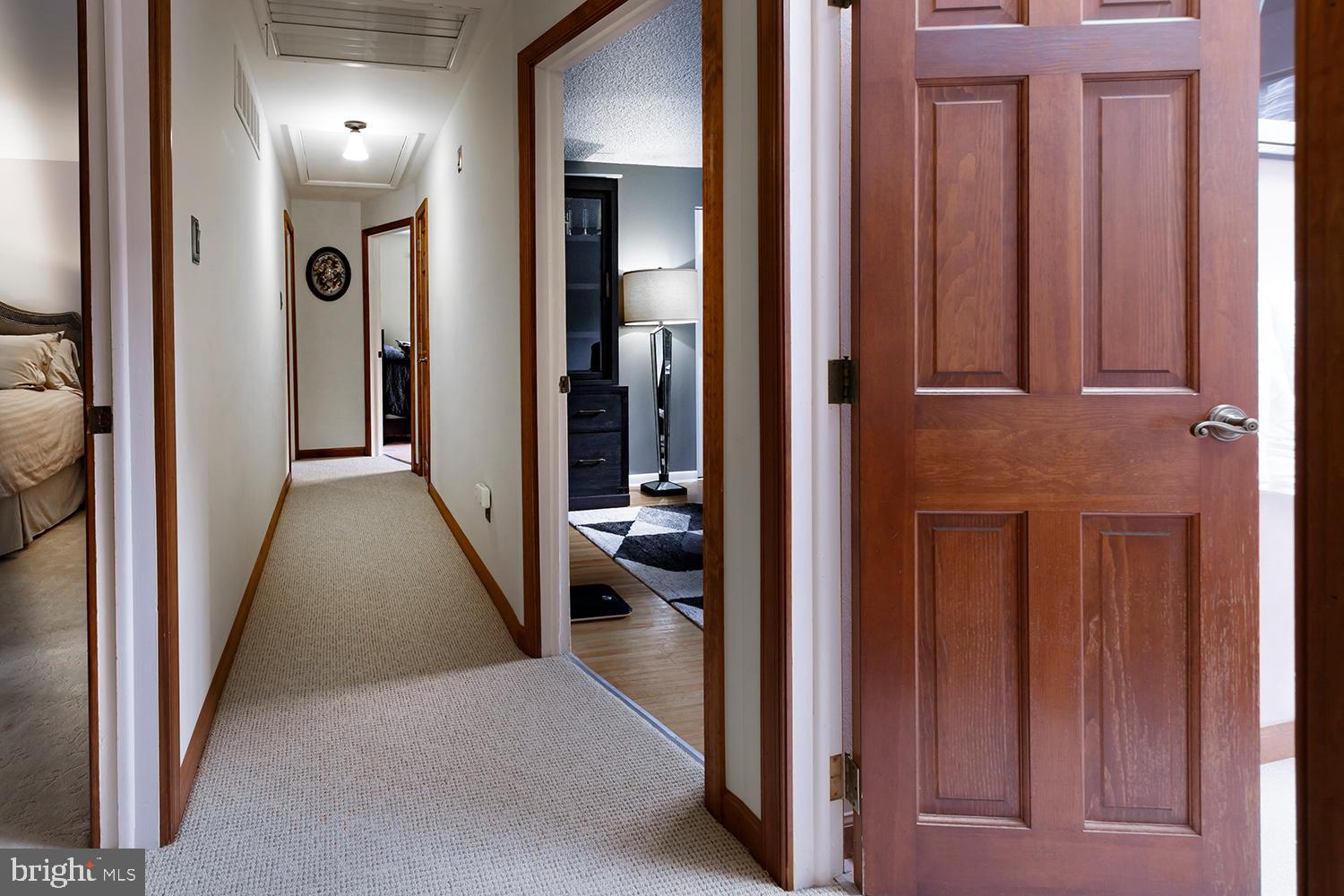 13 Oniontown Road Medford, NJ 08055 - Photo 18 of 37 Upper level hallway