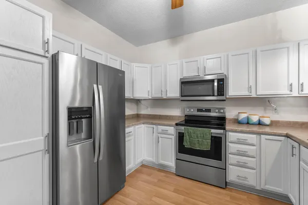 $280,000 | 3001 Juniper Lane, Unit H, Woodbury, MN 55125