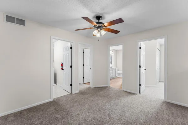 $280,000 | 3001 Juniper Lane, Unit H, Woodbury, MN 55125