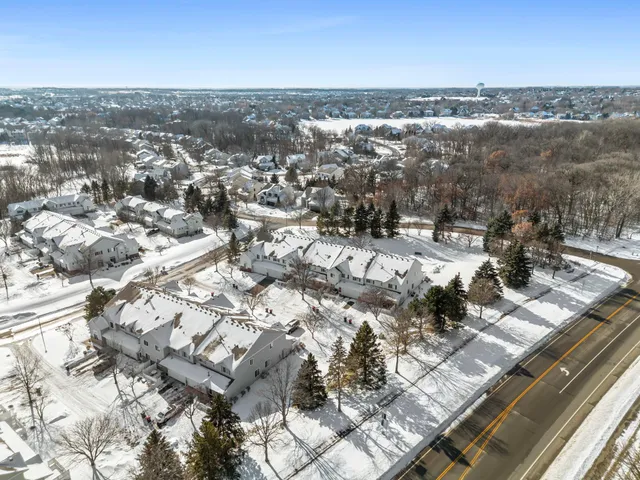 $290,000 | 3001 Juniper Lane, Unit H, Woodbury, MN 55125