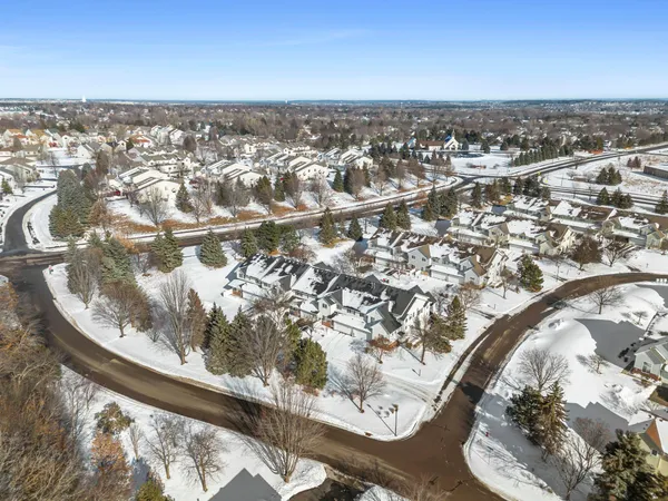 $280,000 | 3001 Juniper Lane, Unit H, Woodbury, MN 55125