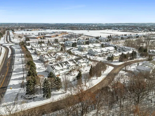 $280,000 | 3001 Juniper Lane, Unit H, Woodbury, MN 55125