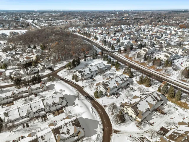 $290,000 | 3001 Juniper Lane, Unit H, Woodbury, MN 55125