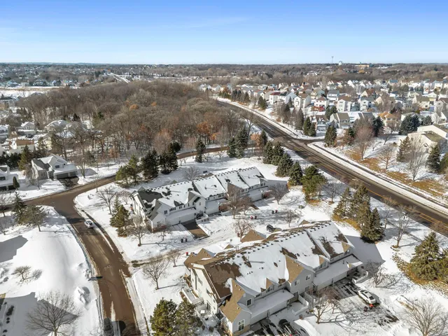 $290,000 | 3001 Juniper Lane, Unit H, Woodbury, MN 55125