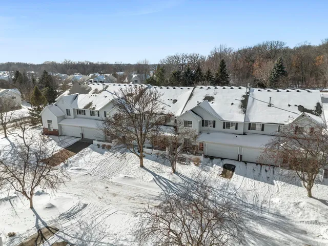 $290,000 | 3001 Juniper Lane, Unit H, Woodbury, MN 55125