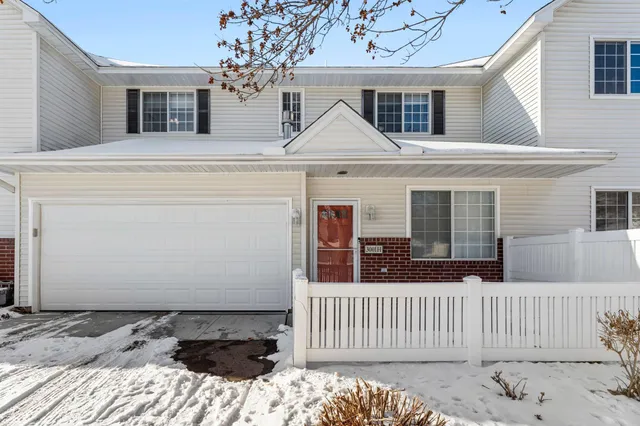 $290,000 | 3001 Juniper Lane, Unit H, Woodbury, MN 55125