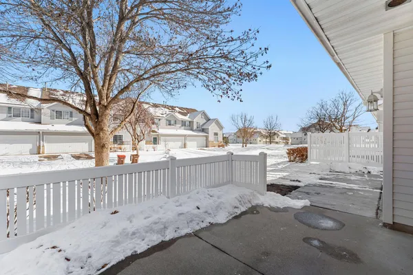 $280,000 | 3001 Juniper Lane, Unit H, Woodbury, MN 55125