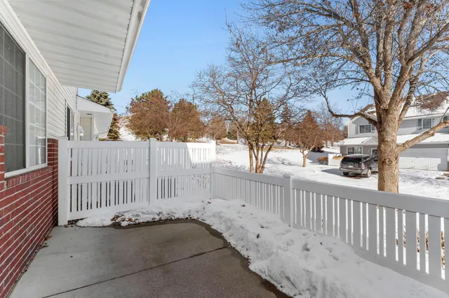 $290,000 | 3001 Juniper Lane, Unit H, Woodbury, MN 55125