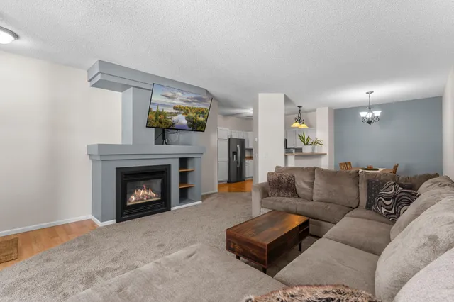 $290,000 | 3001 Juniper Lane, Unit H, Woodbury, MN 55125