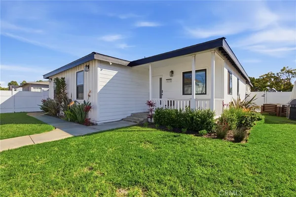 $1,891,100 | 3778-3780 Artesia Boulevard, Torrance, CA 90504