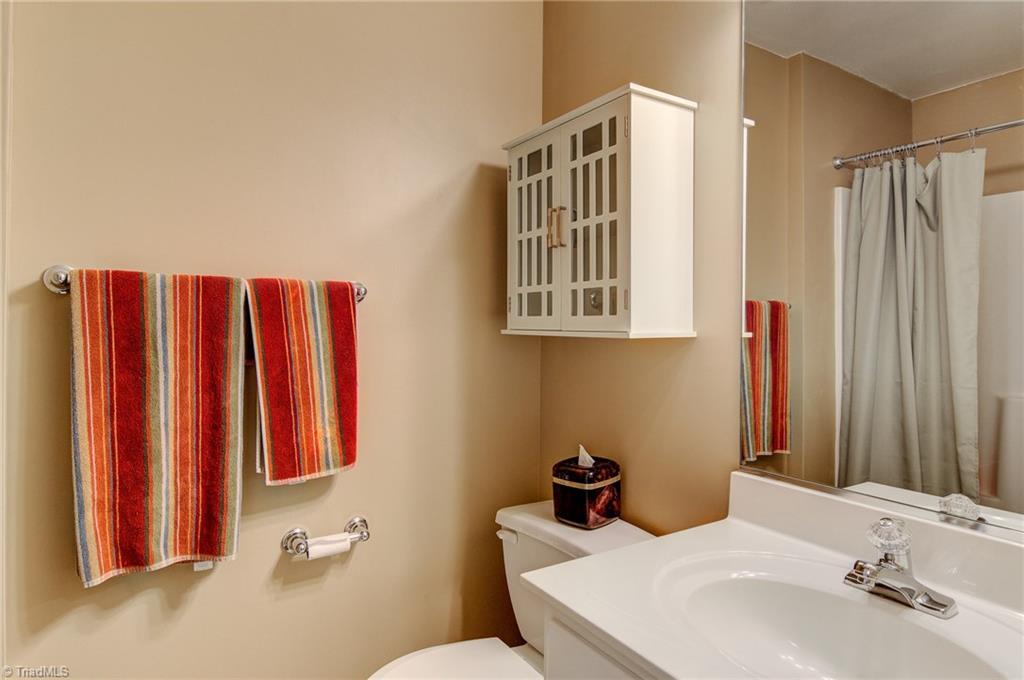433 Timberline Ridge Court Winston-Salem, NC 27106 - Photo 17 of 20 Gallery Image 17