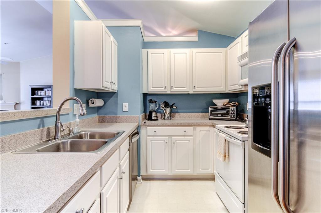 433 Timberline Ridge Court Winston-Salem, NC 27106 - Photo 10 of 20 Gallery Image 10