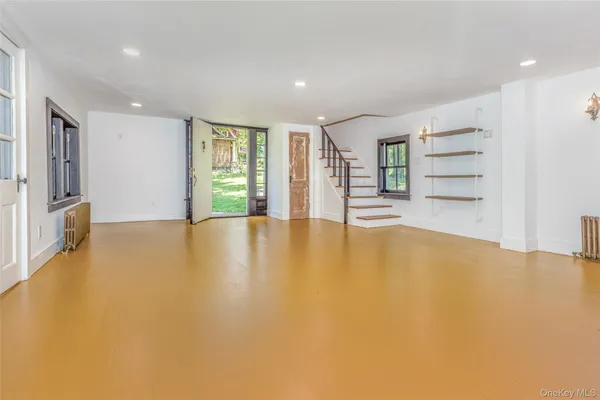 $795,000 | 421-423 Hillside Drive, Cragsmoor, NY 12566