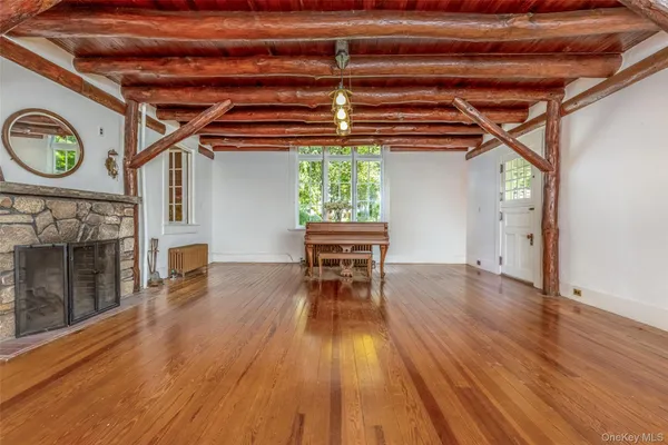 $795,000 | 421-423 Hillside Drive, Cragsmoor, NY 12566