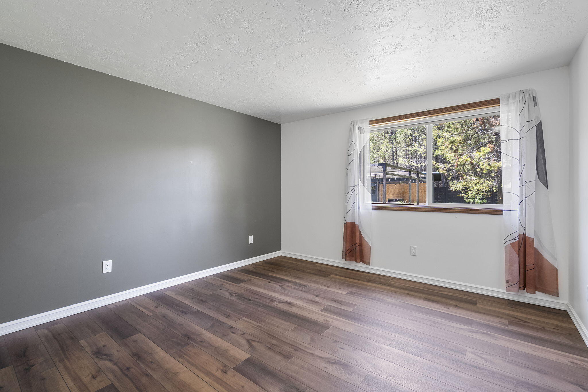 55050 Huntington Road Bend, OR 97707 - Photo 11 of 50 Gallery Image 11