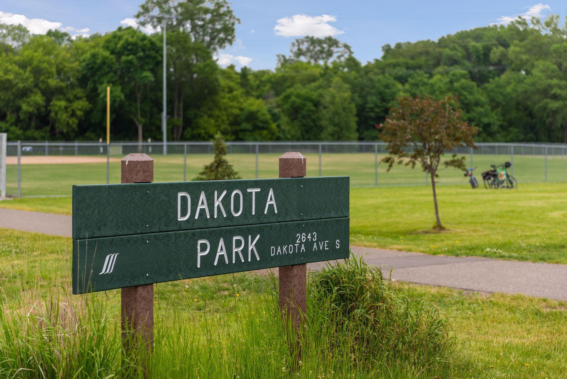 2648 Yosemite Avenue South St. Louis Park, MN 55416 - Photo 50 of 55