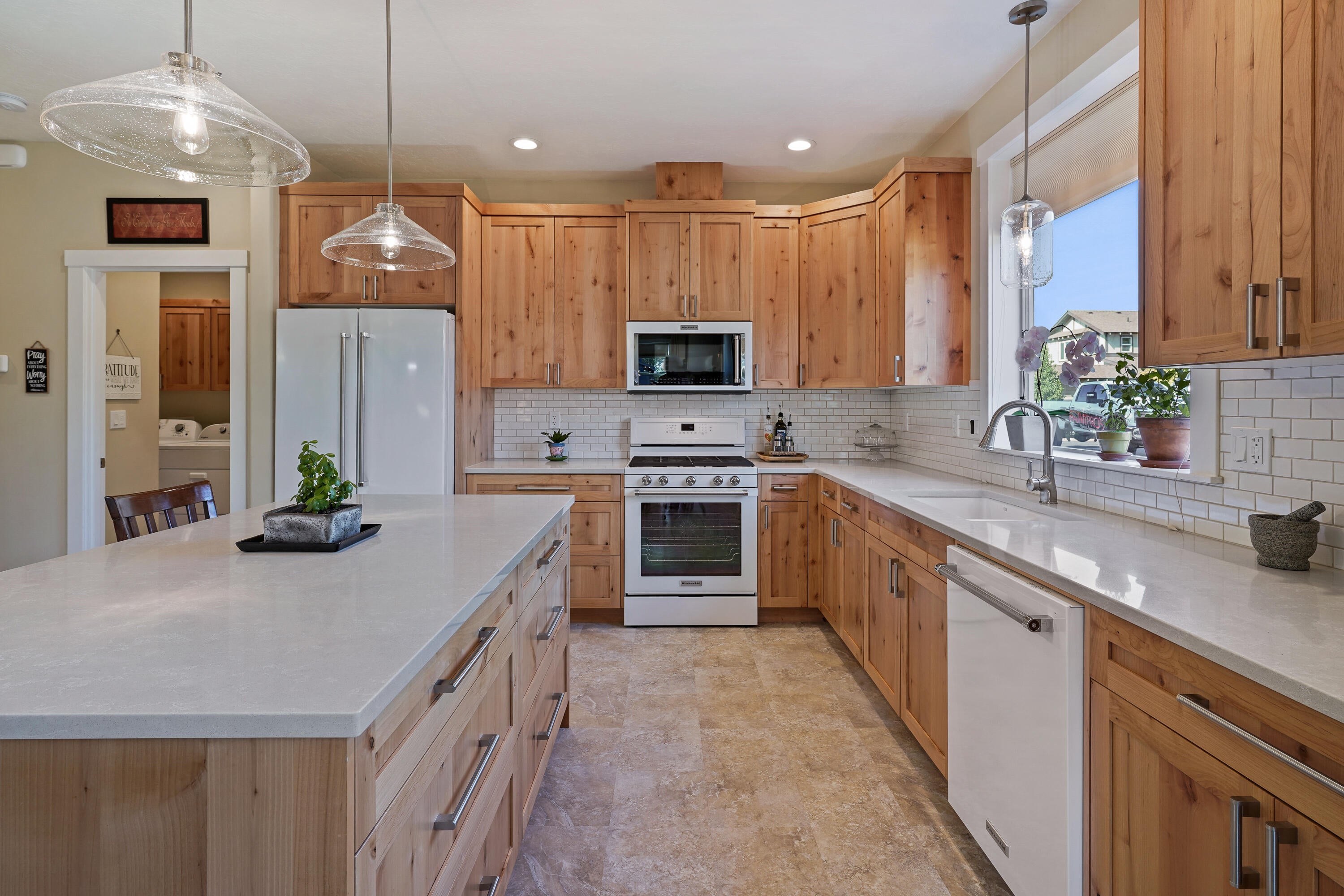 801 Northwest Rimrock Drive Redmond, OR 97756 - Photo 15 of 40 801 NW Rimrock Dr - 20
