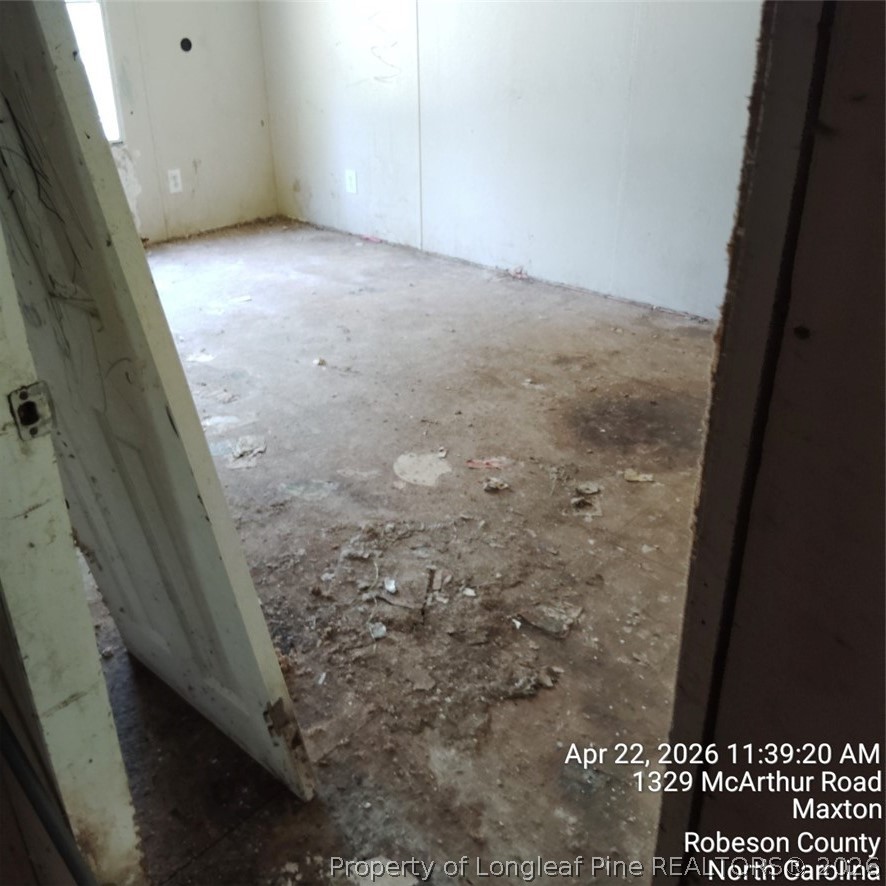 1329 McArthur Road Maxton, NC 28364 - Photo 6 of 7