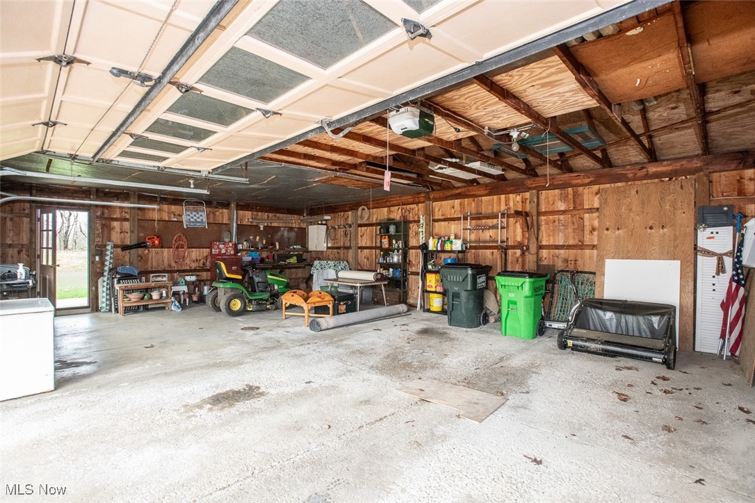 3035 Hamilton Road Medina, OH 44256 - Photo 32 of 50 3+ car