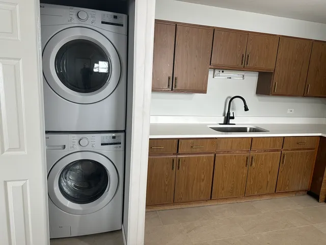 $1,650 | 440 East Jefferson Street, Unit 3, Hampshire, IL 60140