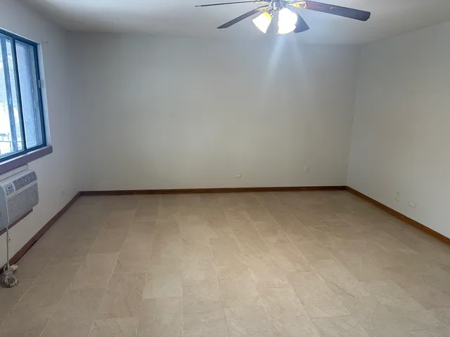 $1,650 | 440 East Jefferson Street, Unit 3, Hampshire, IL 60140