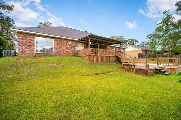 $285,000 | 5801 Whispering Pines Loop, Pineville, LA 71360