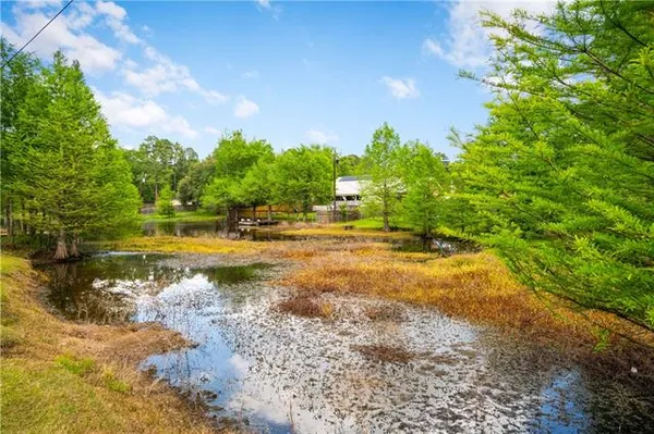 $285,000 | 5801 Whispering Pines Loop, Pineville, LA 71360