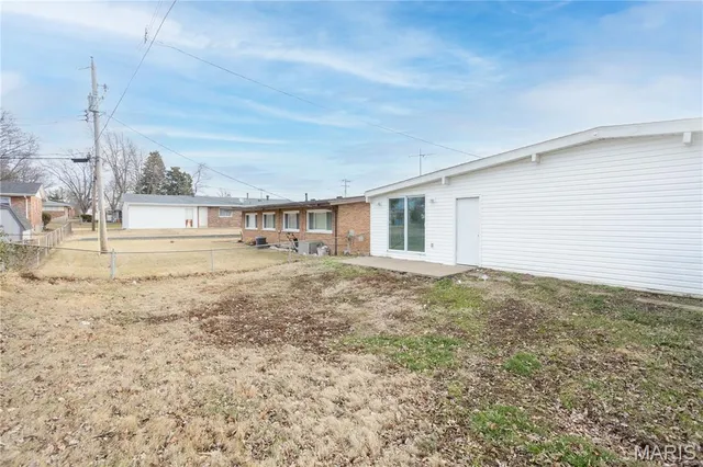 $210,000 | 1805 Flicker Drive, Florissant, MO 63031