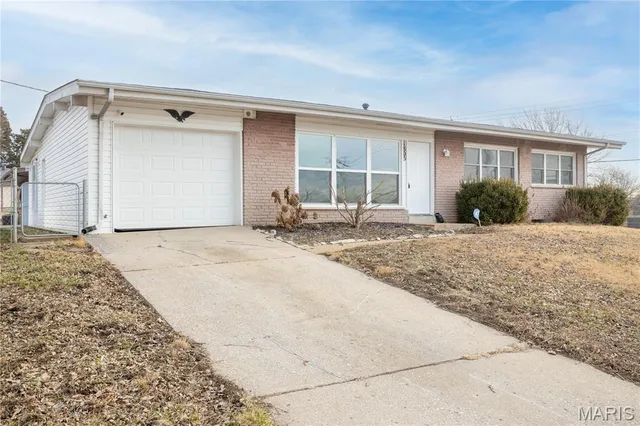 $210,000 | 1805 Flicker Drive, Florissant, MO 63031