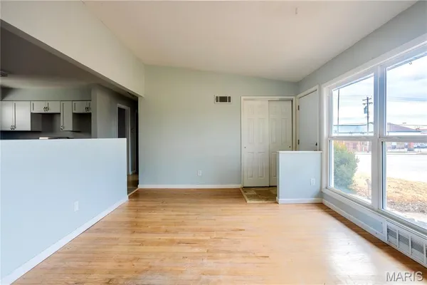 $199,900 | 1805 Flicker Drive, Florissant, MO 63031