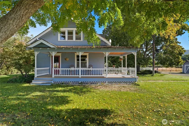 $399,999 | 10901 North Pioneer Road, Prosser, WA 99350