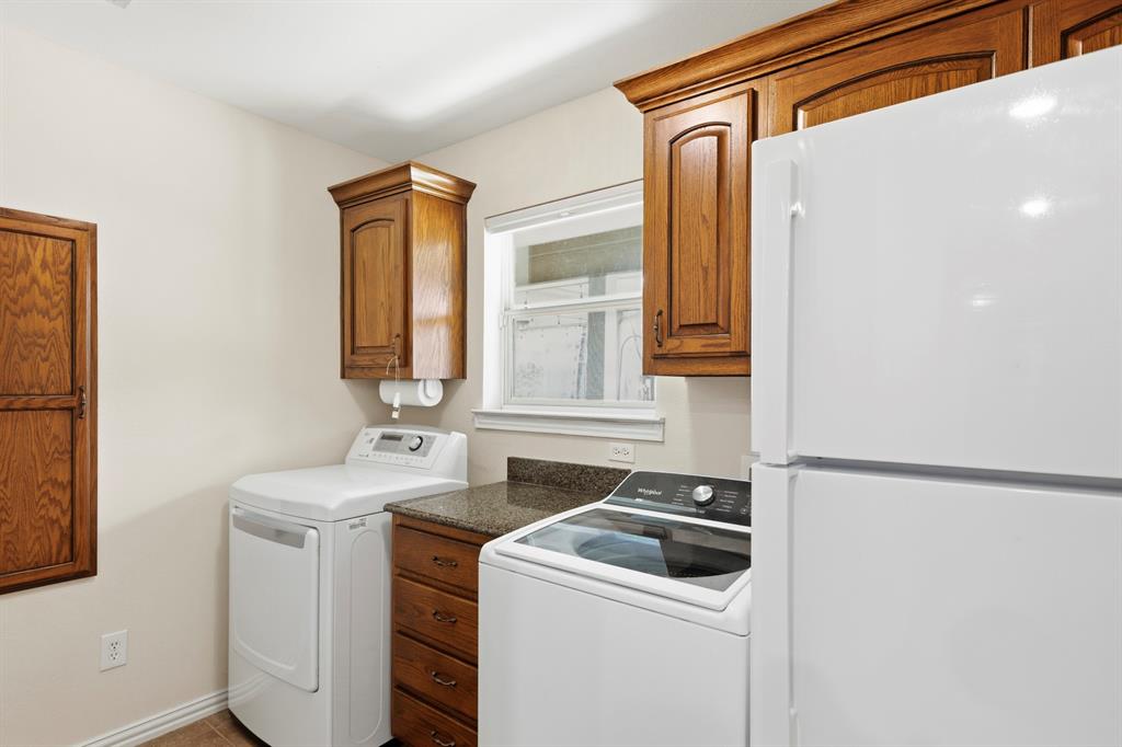 6675 County Road 2560 Quinlan, TX 75474 - Photo 23 of 40