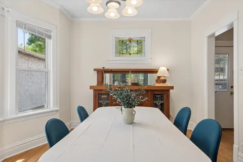 $450,000 | 913 Highland Avenue, Oak Park, IL 60304