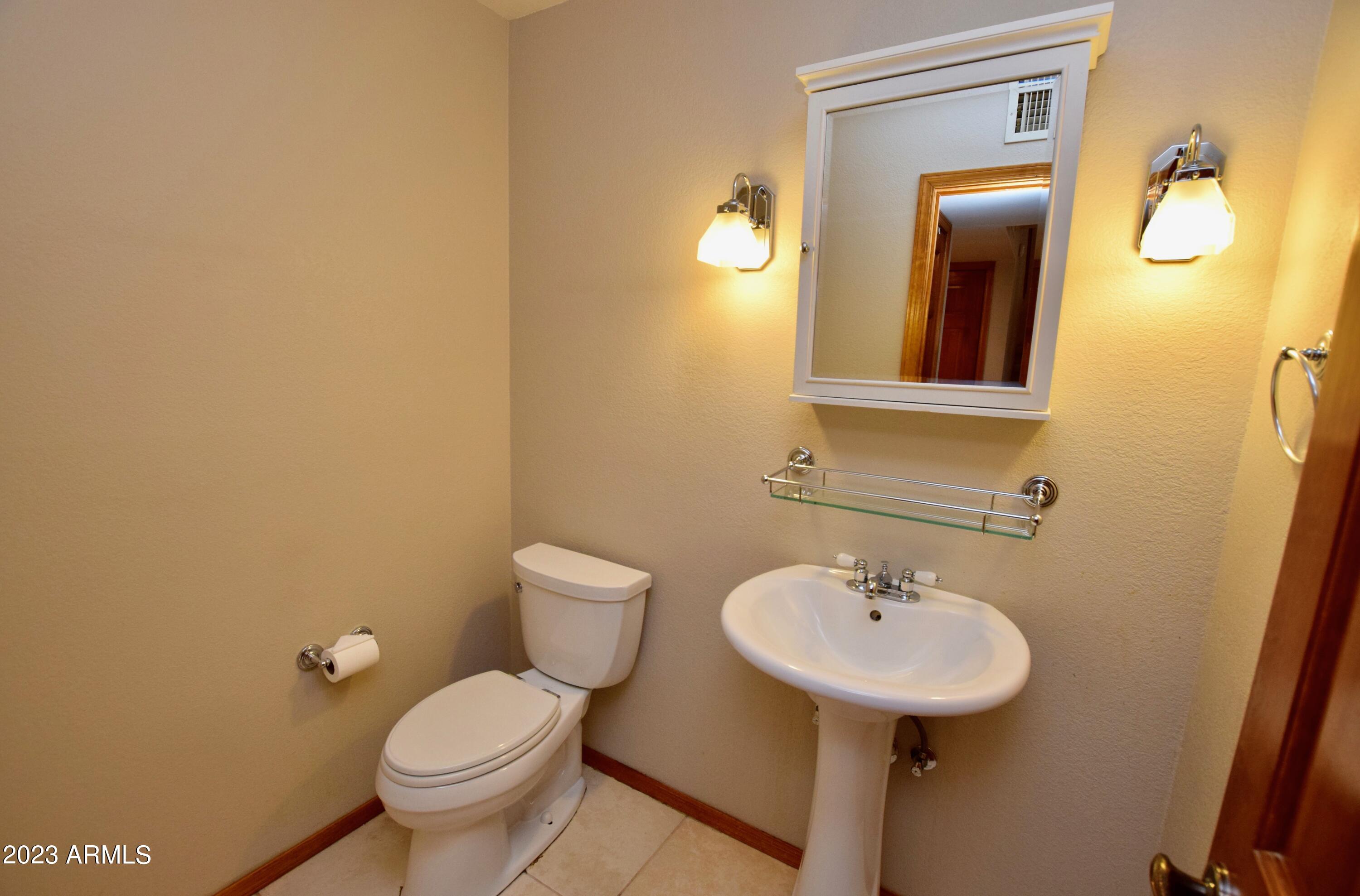 16623 North 59th Place Scottsdale, AZ 85254 - Photo 22 of 32 Powder Room