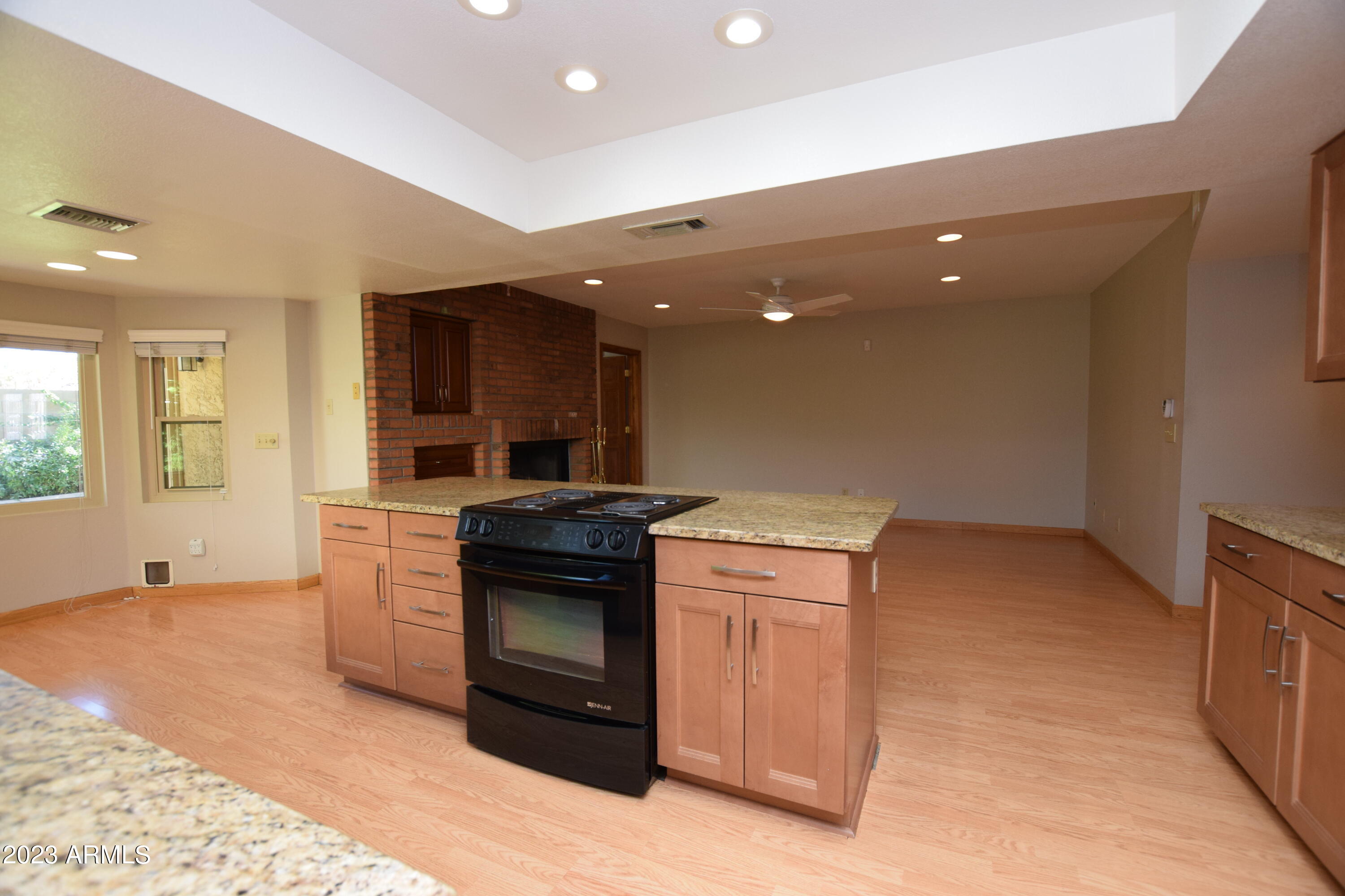 16623 North 59th Place Scottsdale, AZ 85254 - Photo 8 of 32 Kitchen