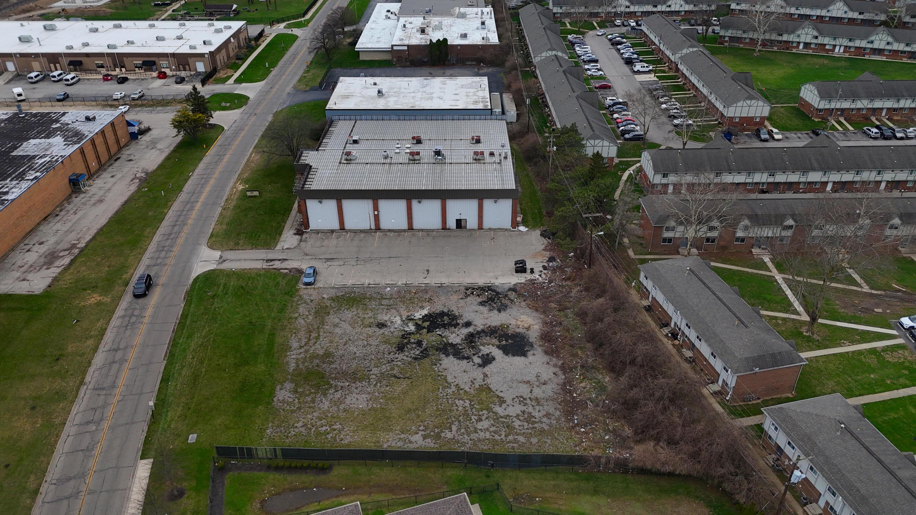 511 Industrial Mile Road Columbus, OH 43228 - Photo 17 of 35 13
