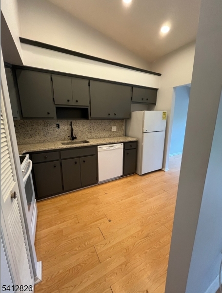 12 North Slope Clinton, NJ 08809 - Photo 3 of 12