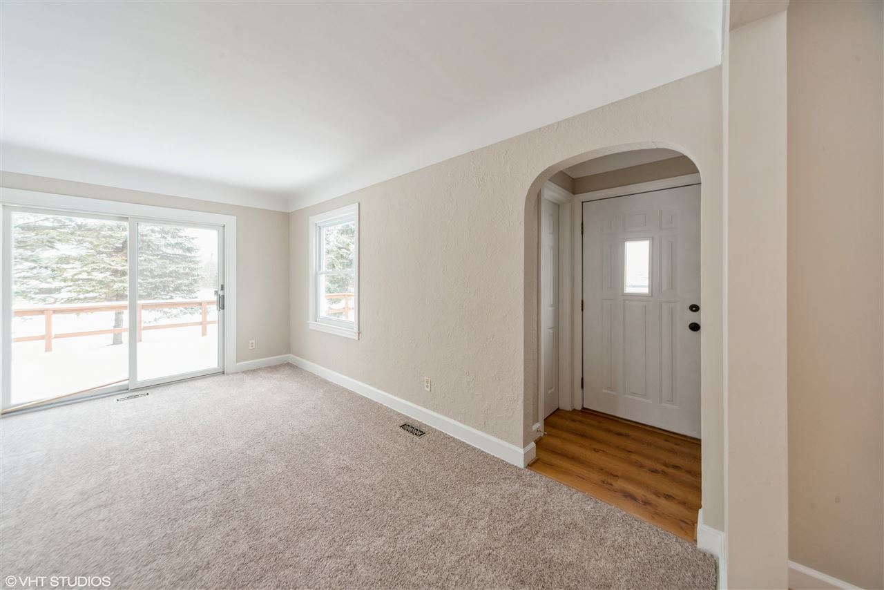 2417 North State Road Davison, MI 48423 - Photo 5 of 20 50034693-4.JPG