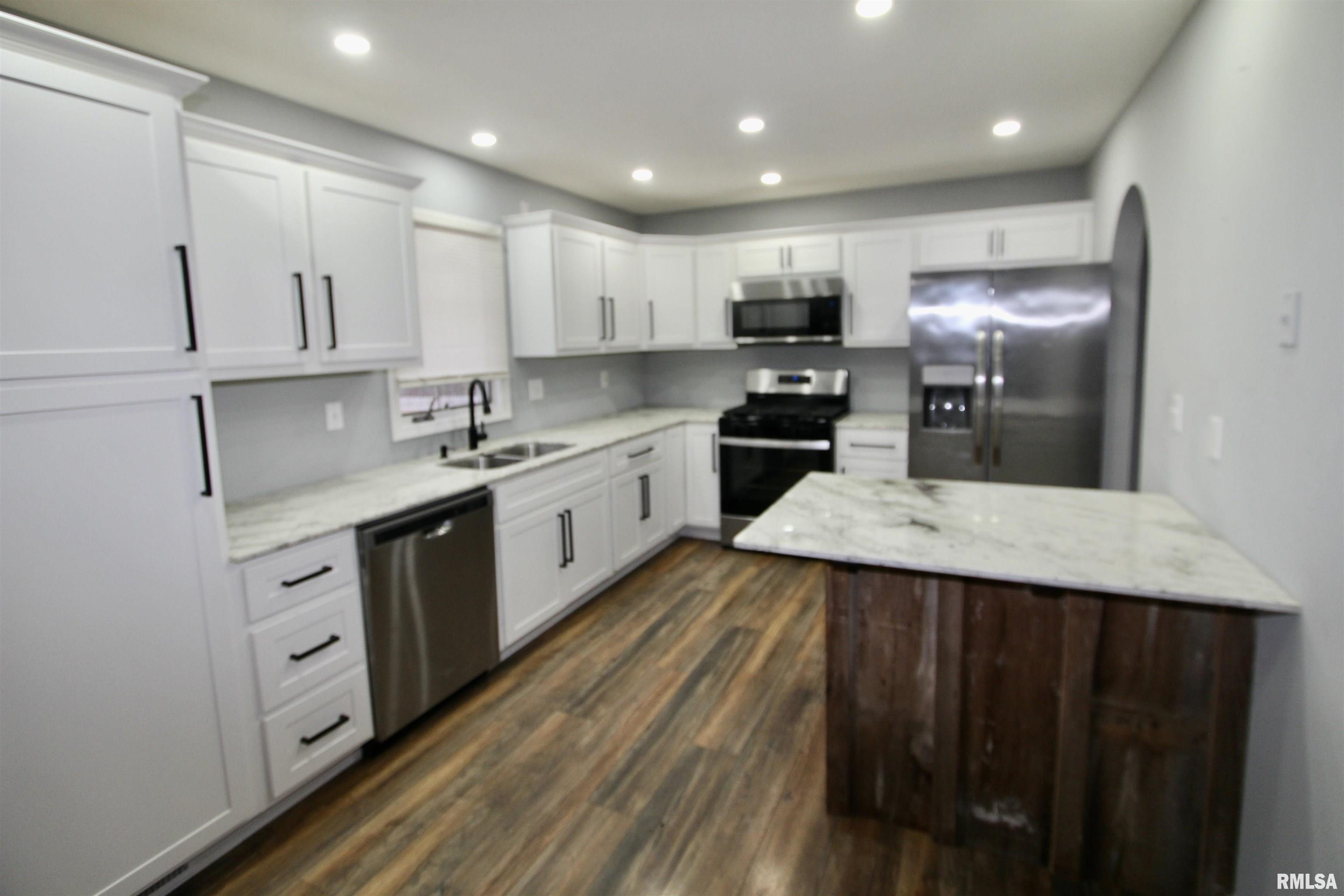 103 Esser Street Washington, IL 61571 - Photo 13 of 78