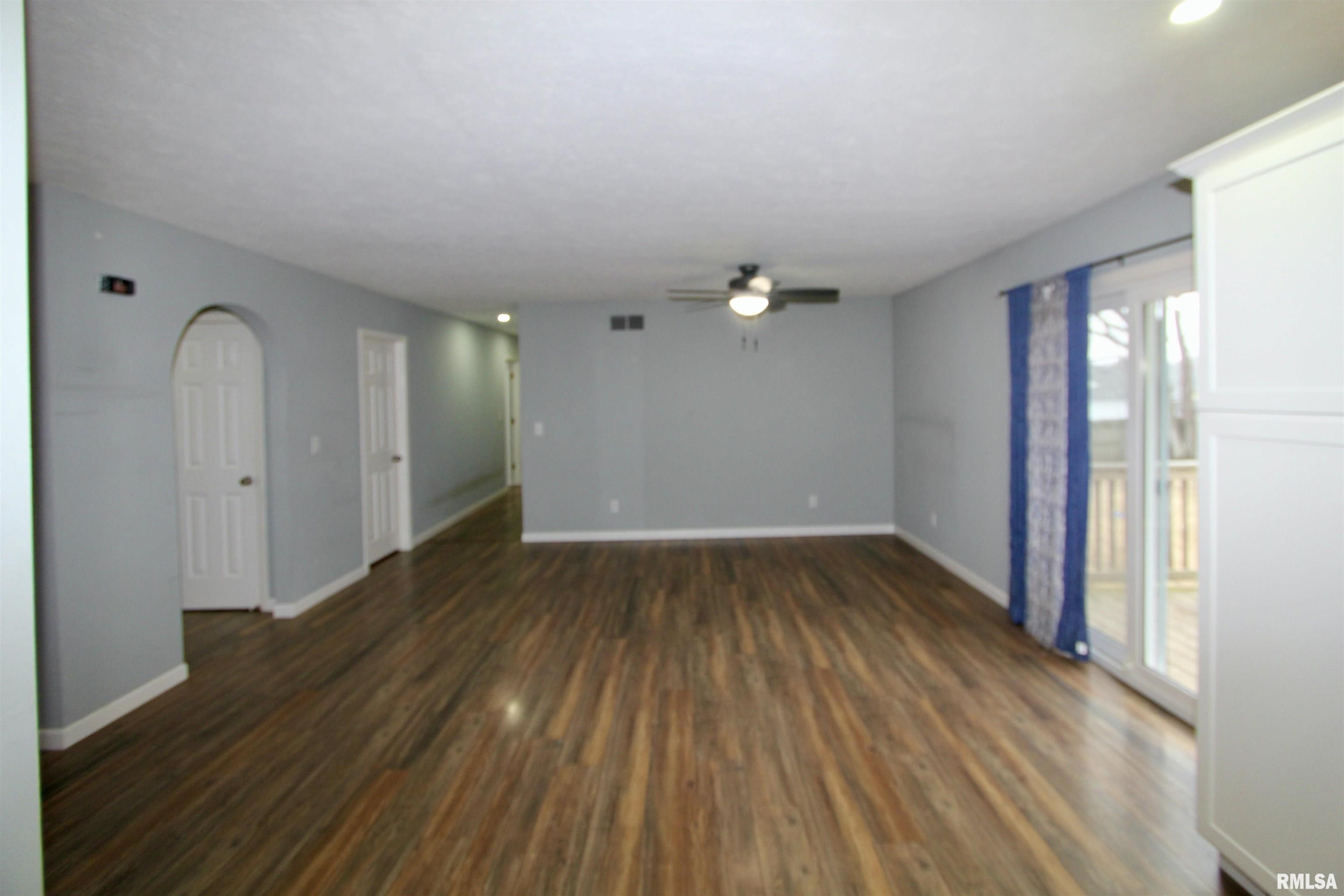 103 Esser Street Washington, IL 61571 - Photo 23 of 78