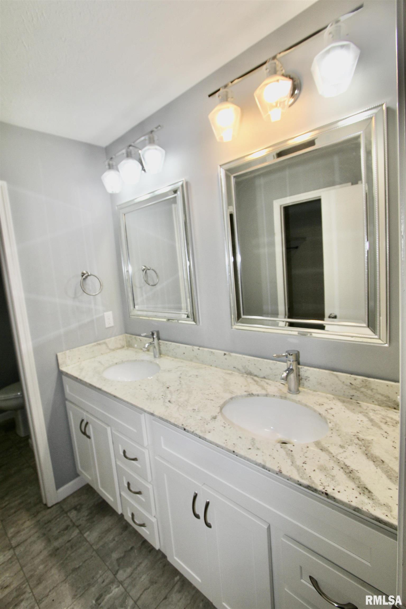 103 Esser Street Washington, IL 61571 - Photo 45 of 78