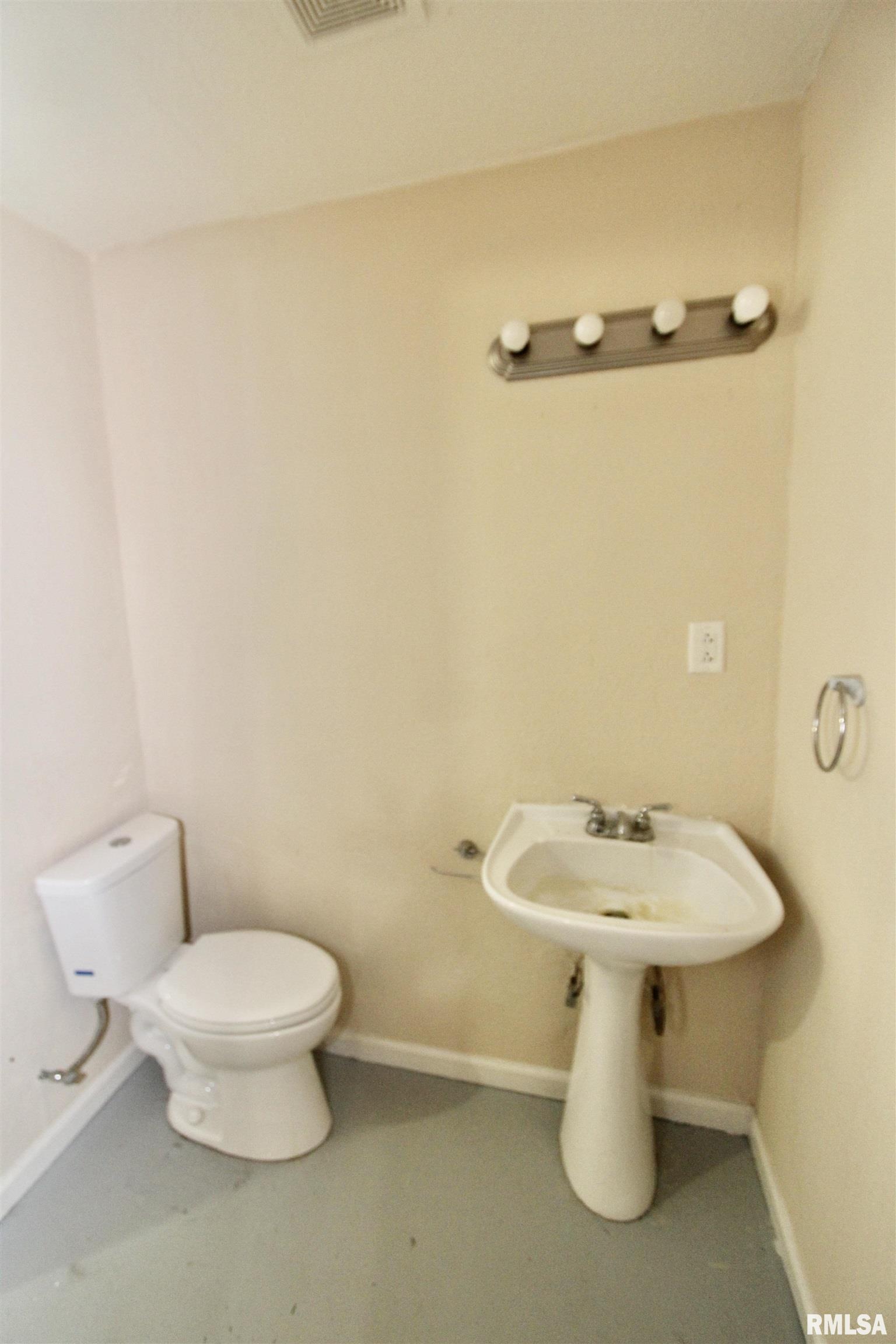 103 Esser Street Washington, IL 61571 - Photo 60 of 78