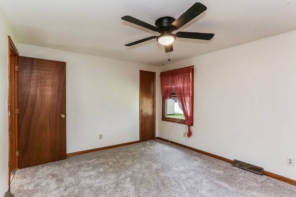 234 Arnold Avenue Springfield, MA 01119 - Photo 13 of 20 Gallery Image 13