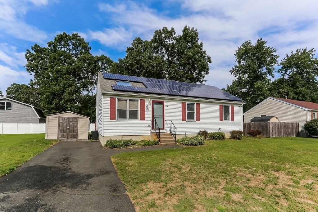 234 Arnold Avenue Springfield, MA 01119 - Photo 3 of 20 Gallery Image 3