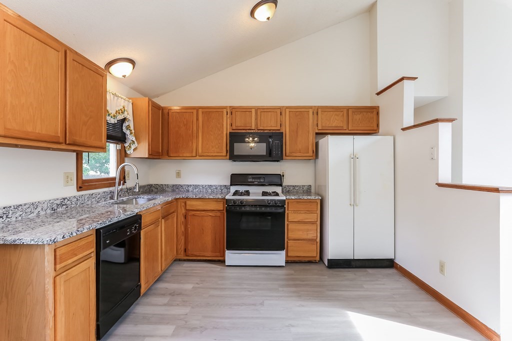 234 Arnold Avenue Springfield, MA 01119 - Photo 9 of 20 Gallery Image 9