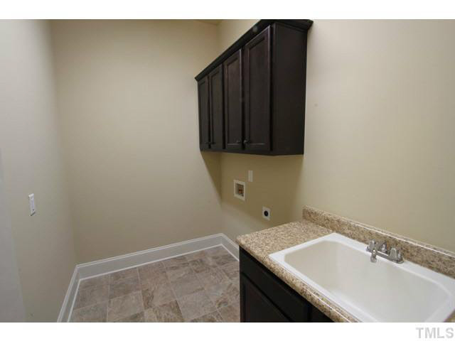 3208 Bryant Falls Court Raleigh, NC 27613 - Photo 20 of 25 Laundry Room